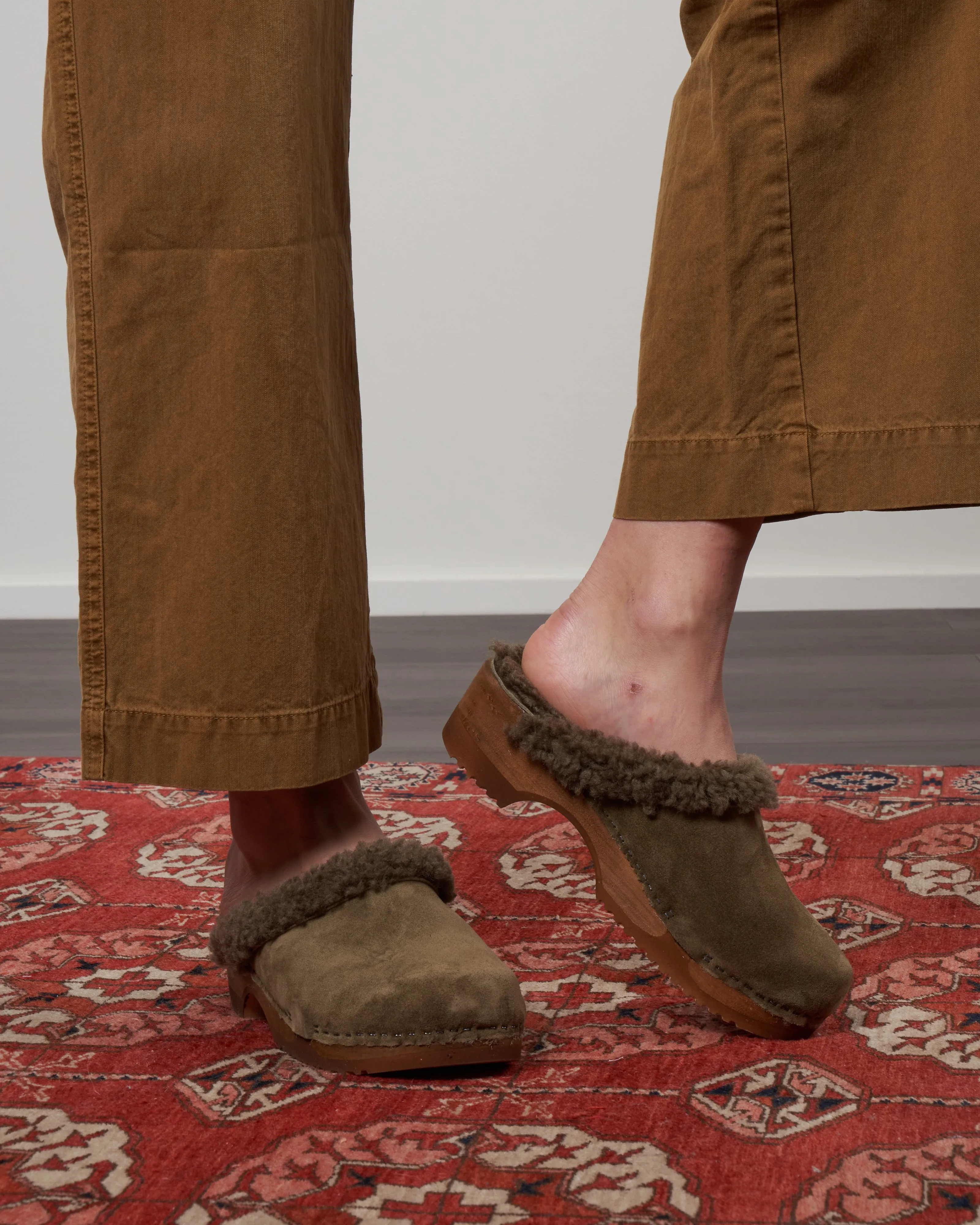 cuir velours truffe   mouton kaki