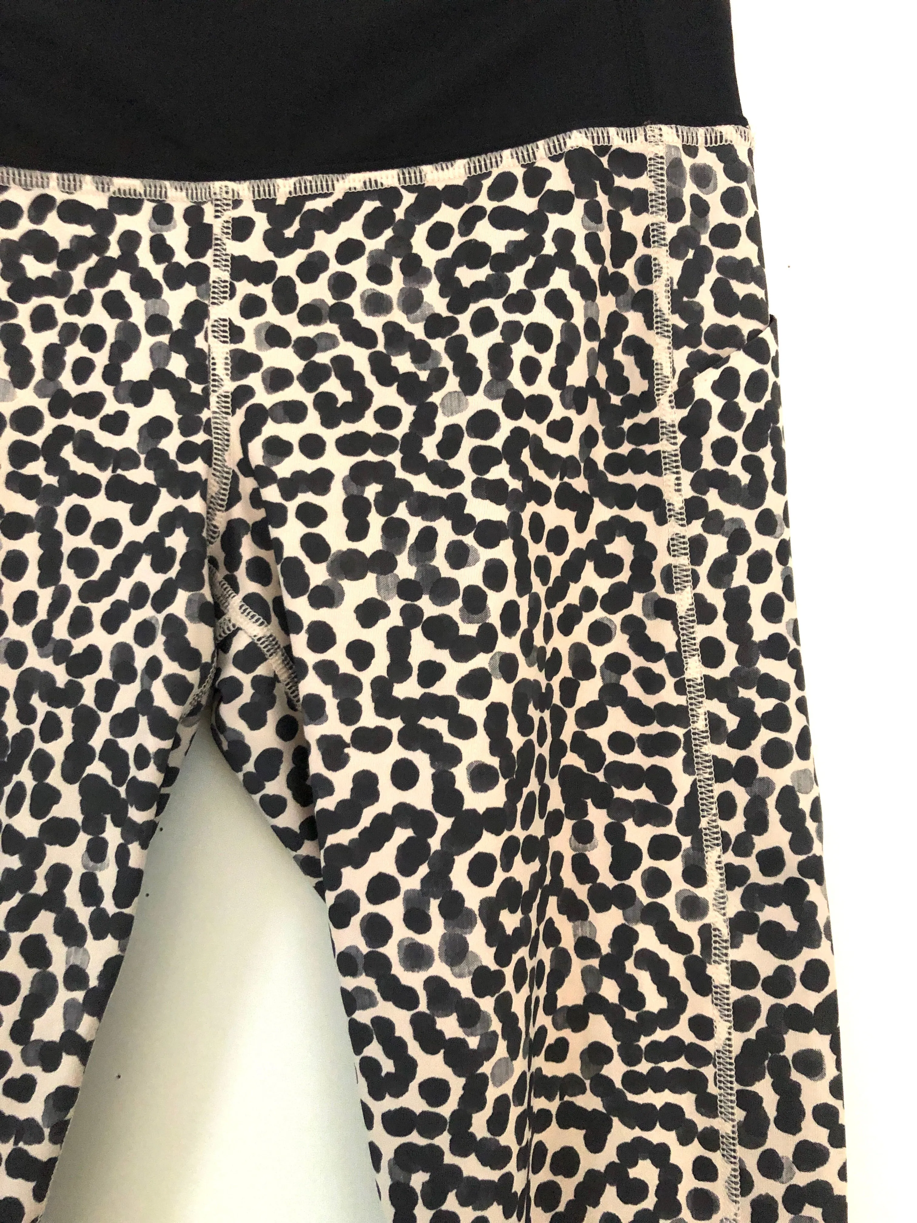 Lululemon Cheetah Crop Legging- Size 6