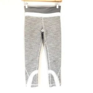 Lululemon Grey and White Striped Crop Legging- Size 4 (Inseam 21”)