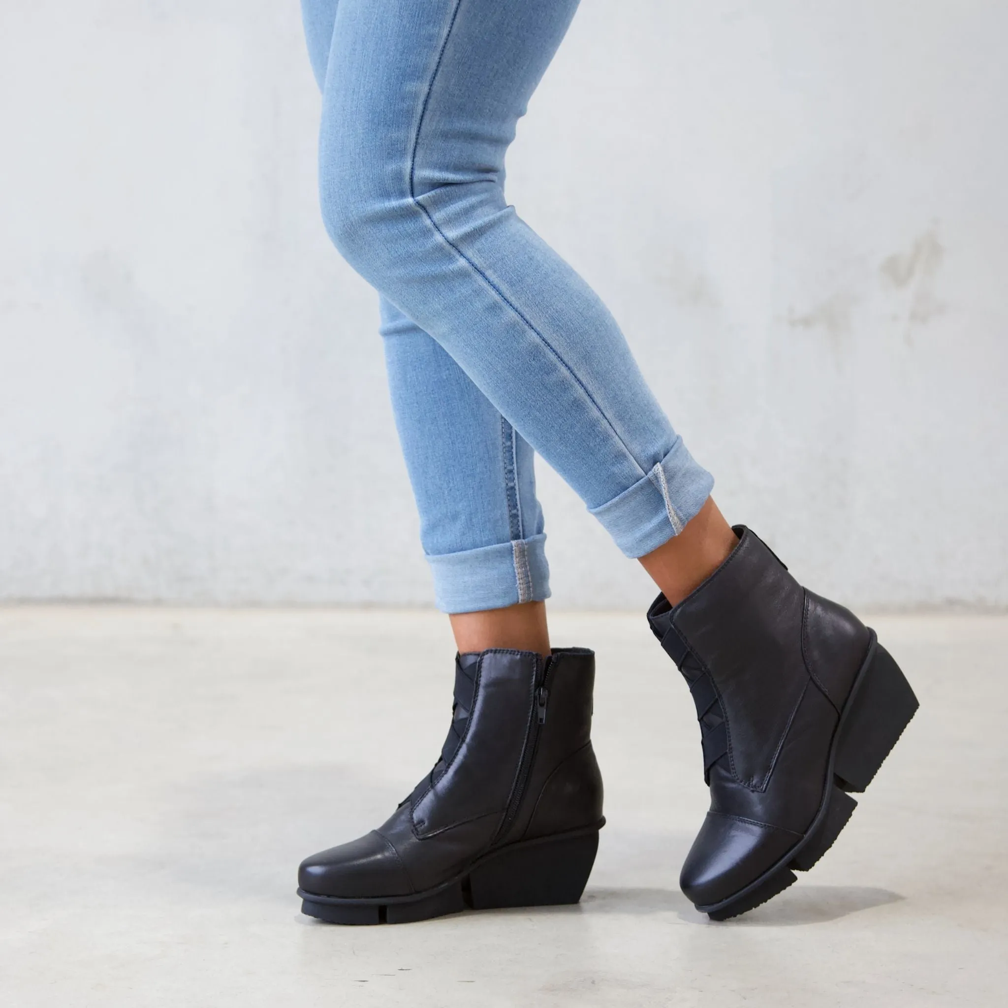 Orient Black Leather Wedge Boots