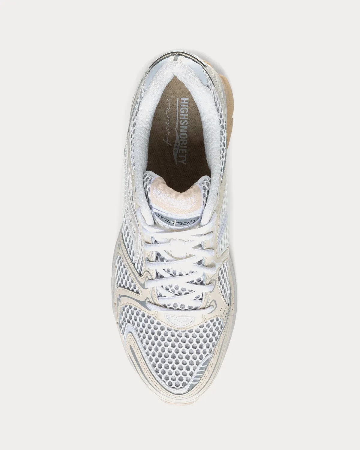 ProGrid Triumph 4 Cream / White Low Top Sneakers