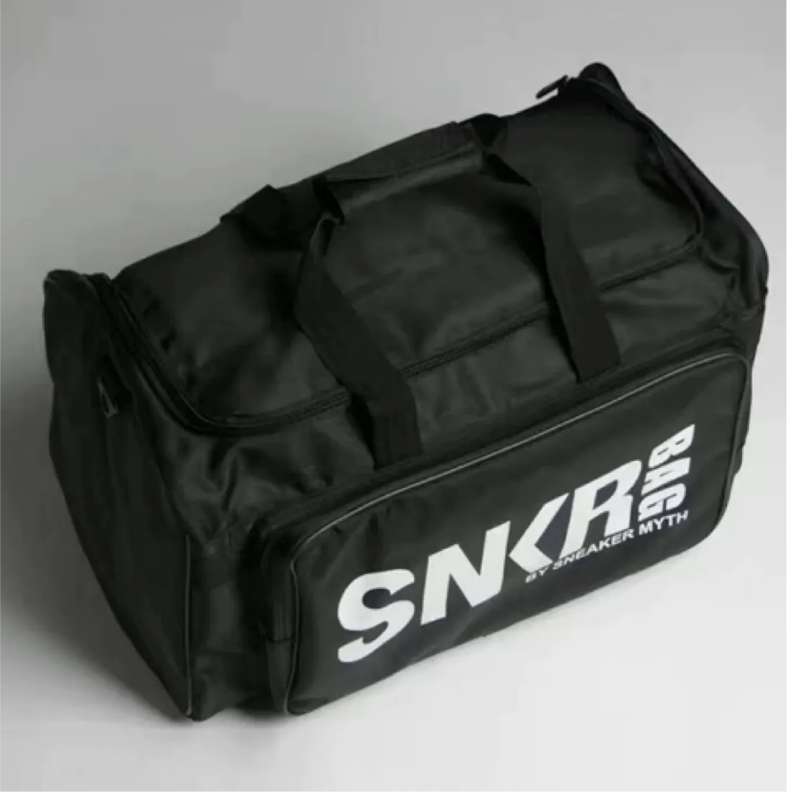 SNEAKER MYTH DUFFEL BAG