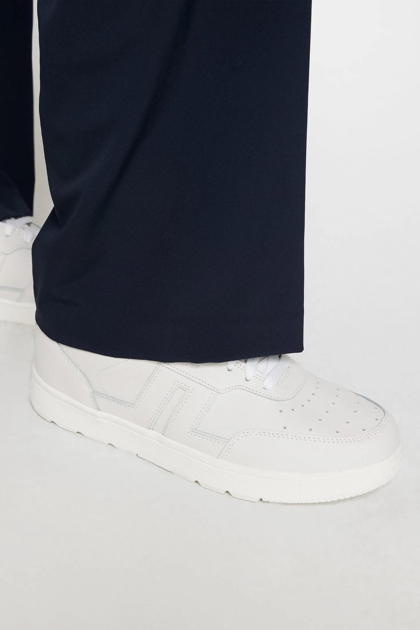 Women's Ace Low-Top Golf Sneaker