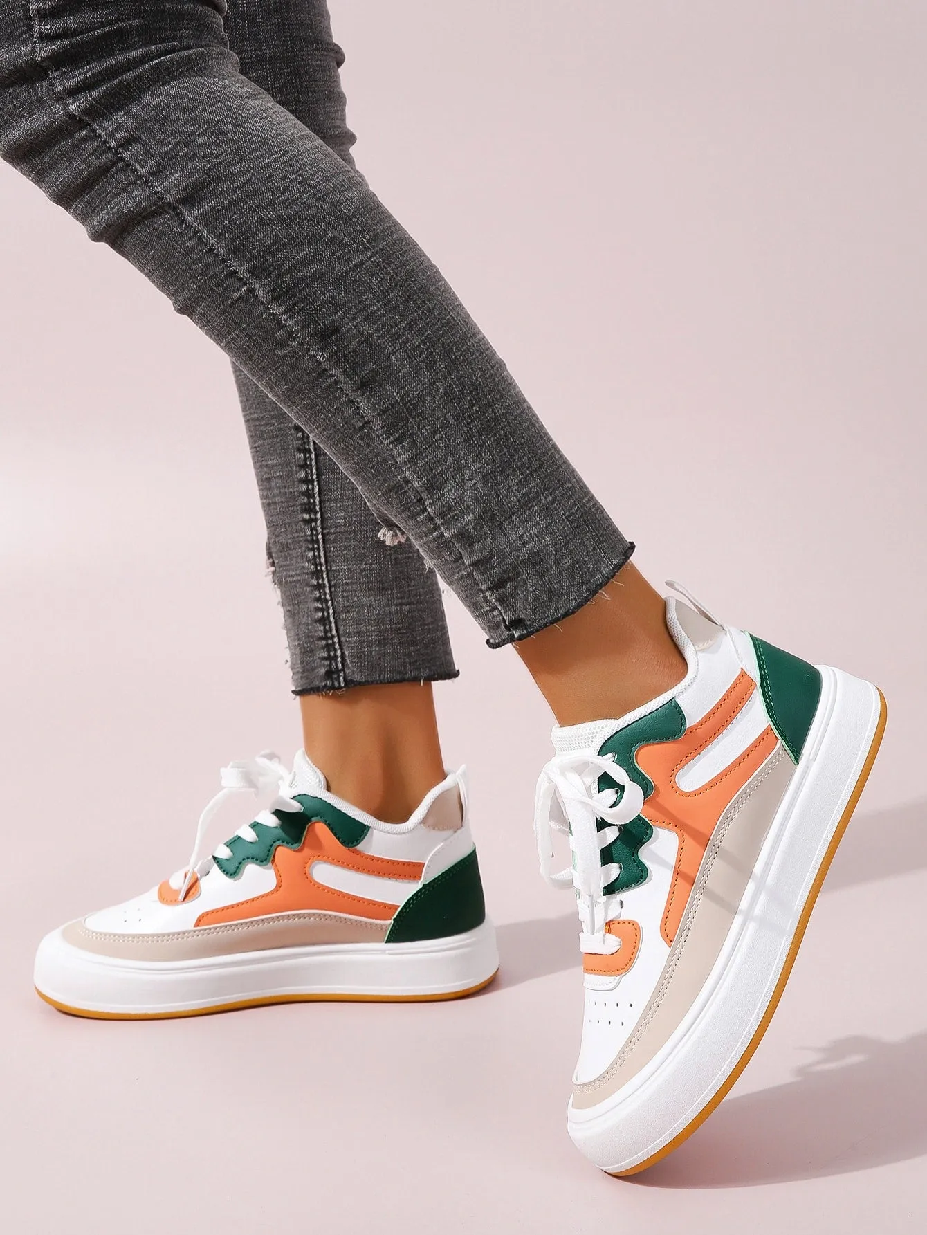 Womens Color Block Lace-up  Skate Shoes