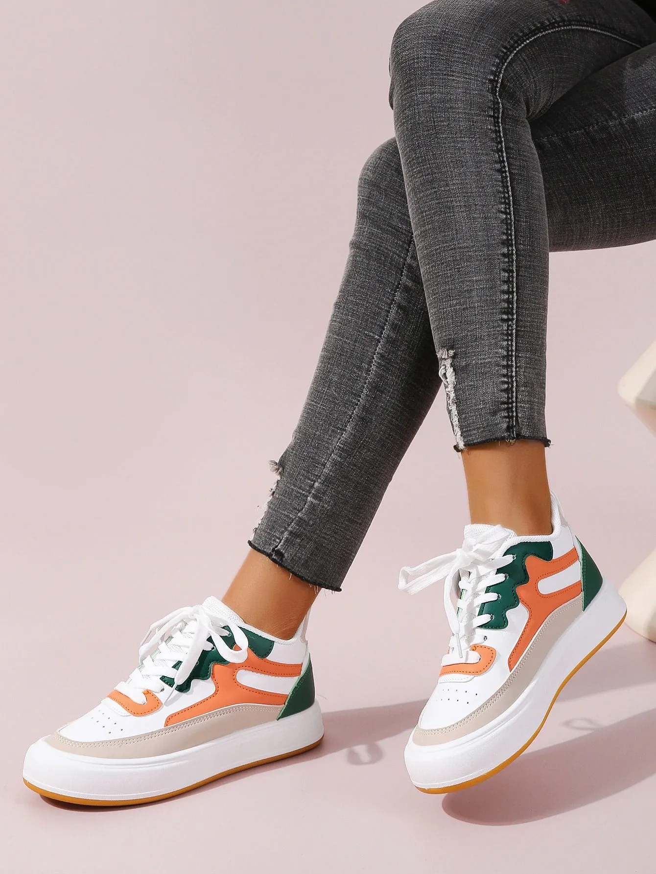 Womens Color Block Lace-up  Skate Shoes